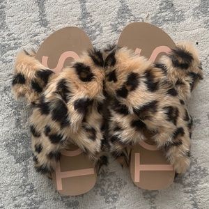 TOMS Leopard Slipper